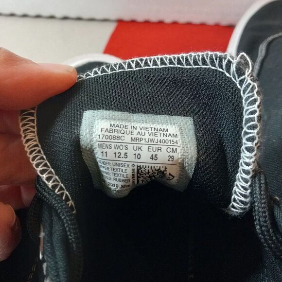 Converse black men's Sneaker size 11 - Picture 4 of 6